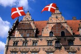 Ministerbetjening og Administration i Danmark Funktioner, Roller og Betydning